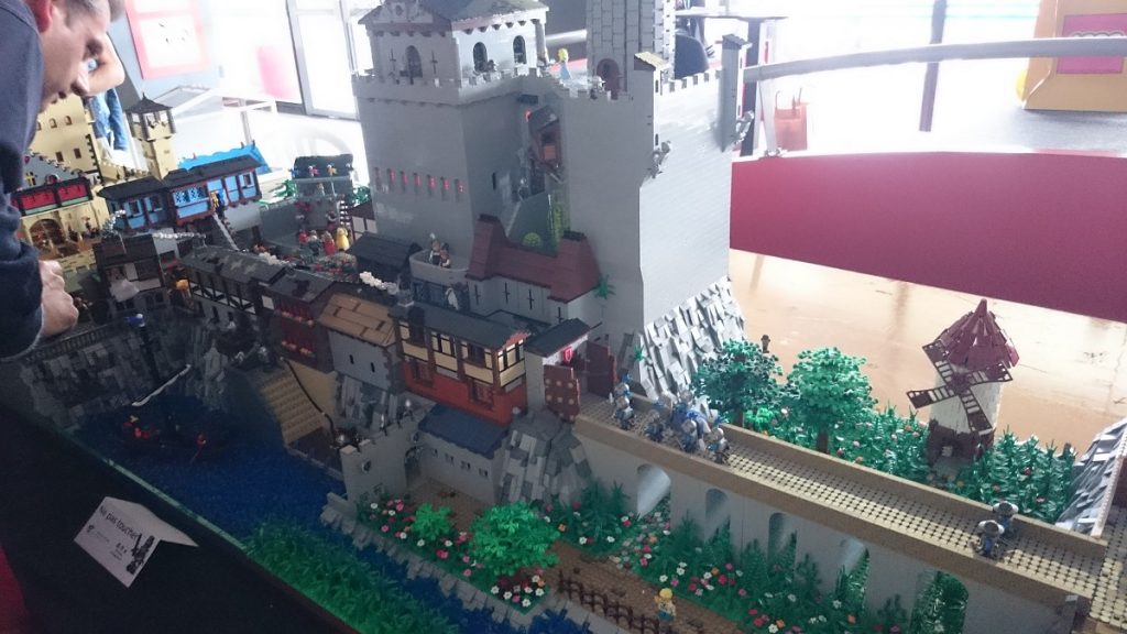 Lego MOC – Exposition Briqu’expo à Lyon - Château fort