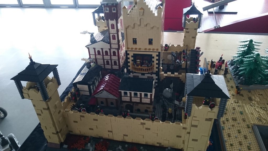Lego MOC – Exposition Briqu’expo à Lyon - Château fort 2
