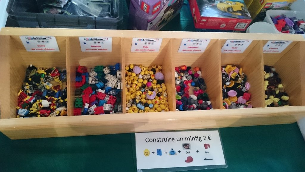Lego MOC – Exposition Briqu’expo à Lyon - Construire sa mini figurine