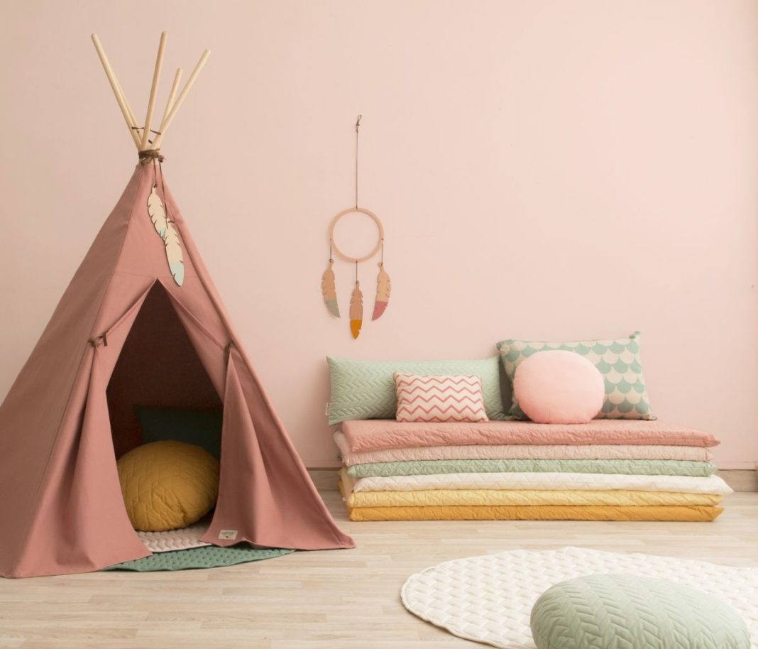 Idées de cabanes pour enfants ou tipis, à acheter ou construire