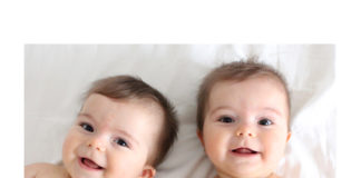 Choisir son faire-part de naissance pour jumeaux - conseils et astuces