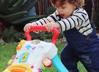 Quel jouet pour enfant choisir pour l'aider à apprendre à marcher ?