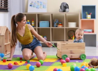 Quel est le prix d'une babysitter à domicile - Caf - Impots