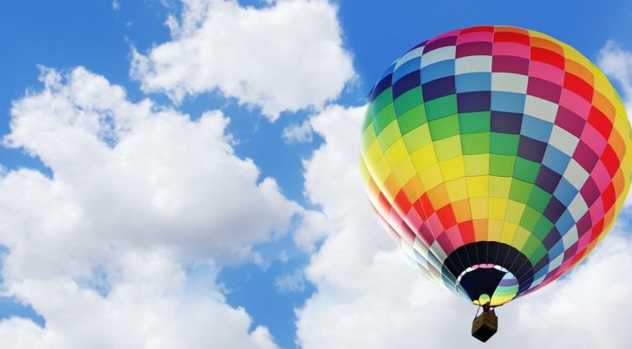 tout savoir sur un vol montgolfiere en Auvergne au-dessus des volcans
