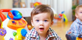 quels sont les avantages dans le developpement de bébé de faire des jeux et activités avec lui
