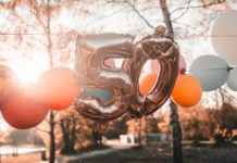 Conseils pour préparer une soirée de 50 ans pour ton mari