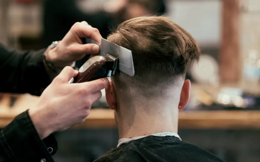 Se faire couper les cheveux a la maison pendant sieste jumeaux