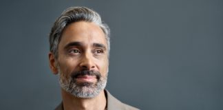 Quelle coiffure pour un homme de 50 ans ? Coupe de cheveux homme 50 ans